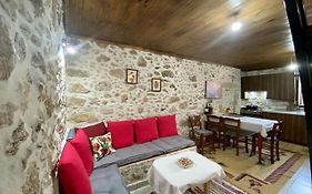 Nikos Traditional House